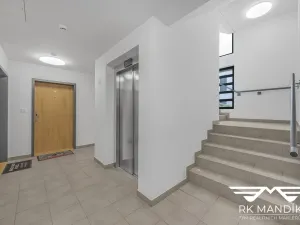 Prodej bytu 1+kk, Odolena Voda, Pod Sokolákem, 35 m2