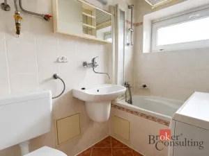 Pronájem bytu 2+1, Hradec Králové, Labská kotlina, 50 m2