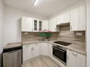 Prodej bytu 2+kk, Teplice - Trnovany, V závětří, 49 m2