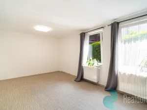 Prodej atypického bytu, Trhové Sviny, Nové město, 210 m2