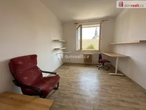 Prodej bytu 3+1, Valtice, nám. Svobody, 72 m2