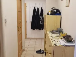 Pronájem bytu 2+1, Praha - Kobylisy, Famfulíkova, 60 m2