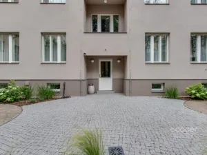 Pronájem bytu 1+kk, Praha - Vinohrady, Vinohradská, 30 m2