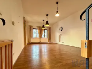 Prodej bytu 2+kk, Třebíč, Na Úbočí, 85 m2