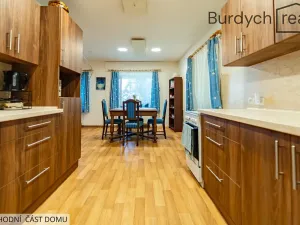 Prodej vícegeneračního domu, Slatiňany, 600 m2
