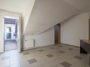 Prodej kanceláře, Chrudim - Chrudim IV, Lupáčova, 612 m2