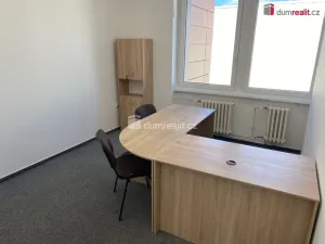 Pronájem obchodního prostoru, Břeclav, náměstí T. G. Masaryka, 15 m2