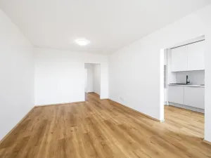 Prodej bytu 3+1, Praha - Chodov, Bachova, 74 m2