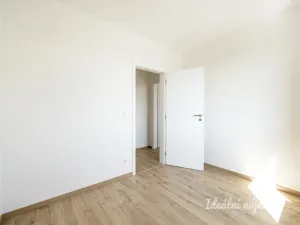 Pronájem bytu 4+kk, Praha - Černý Most, Bryksova, 74 m2