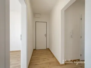 Pronájem bytu 4+kk, Praha - Černý Most, Bryksova, 74 m2