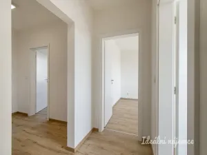 Pronájem bytu 4+kk, Praha - Černý Most, Bryksova, 74 m2