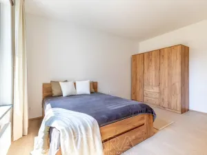 Pronájem bytu 2+kk, Praha - Modřany, Mezi vodami, 55 m2