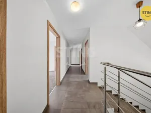 Prodej rodinného domu, Rožnov pod Radhoštěm, V Mokrém, 250 m2