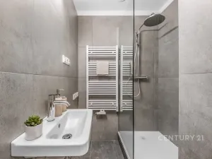 Pronájem bytu 2+kk, Praha - Nusle, Sezimova, 50 m2