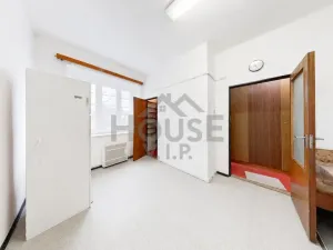 Prodej bytu 2+kk, Praha - Břevnov, Za Strahovem, 50 m2