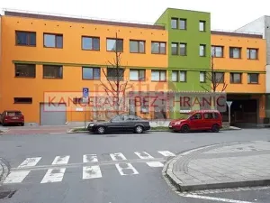 Pronájem bytu 2+1, Opava, Lepařova, 56 m2