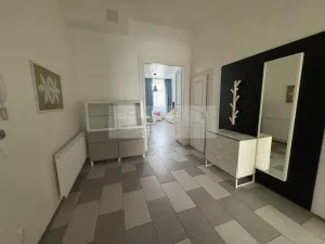 Pronájem bytu 2+kk, Praha, Strojnická, 66 m2
