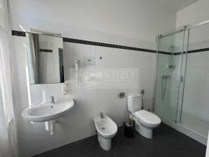 Pronájem bytu 2+kk, Praha, Strojnická, 66 m2