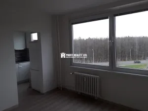 Prodej bytu 1+kk, Praha - Háje, Matúškova, 32 m2