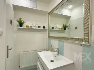 Prodej obchodního prostoru, Praha - Žižkov, Husitská, 89 m2