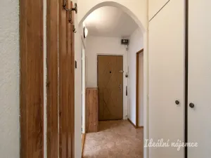Pronájem bytu 3+1, Praha - Kobylisy, Taussigova, 60 m2