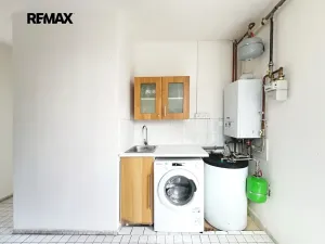 Prodej činžovního domu, Praha - Ďáblice, Kokořínská, 2120 m2
