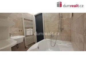 Pronájem bytu 2+kk, Praha - Břevnov, Pod Královkou, 50 m2
