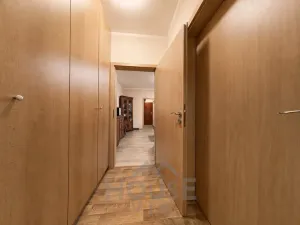 Prodej bytu 2+kk, Praha - Dolní Chabry, 52 m2