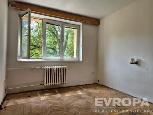 Pronájem bytu 3+1, Praha - Michle, Adamovská, 71 m2