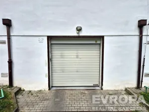 Pronájem bytu 3+1, Praha - Michle, Adamovská, 71 m2