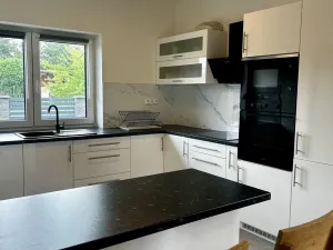 Pronájem rodinného domu, Kozomín, 140 m2