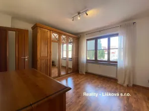 Pronájem bytu 2+1, Ústí nad Labem, Slavíčkova, 62 m2