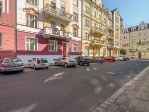 Prodej bytu 2+1, Karlovy Vary, Koptova, 80 m2