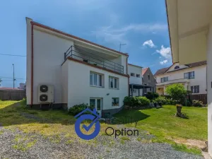 Prodej vícegeneračního domu, Kostelec nad Černými lesy - Kostelec nad Černými Lesy, Pražská, 361 m2