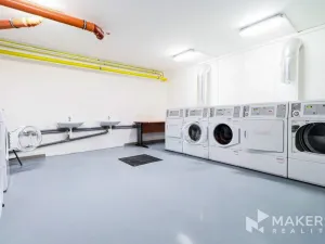 Pronájem bytu 1+kk, Praha - Smíchov, Křížová, 35 m2