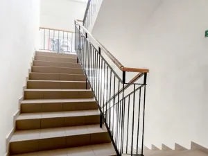 Pronájem bytu 1+kk, Praha - Smíchov, Křížová, 35 m2