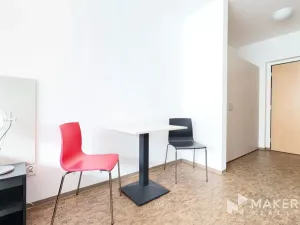 Pronájem bytu 1+kk, Praha - Smíchov, Křížová, 35 m2