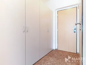 Pronájem bytu 1+kk, Praha - Smíchov, Křížová, 35 m2