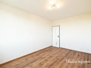 Pronájem bytu 3+1, Praha - Horní Měcholupy, Veronské nám., 68 m2