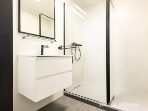 Pronájem bytu 3+1, Praha - Horní Měcholupy, Veronské nám., 68 m2