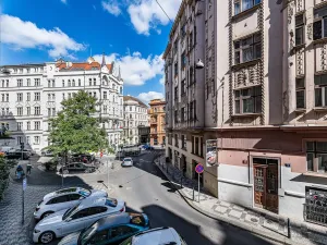 Pronájem bytu 3+1, Praha - Nové Město, Odborů, 81 m2