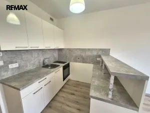 Pronájem bytu 1+kk, Praha - Třebonice, K metru, 29 m2