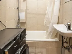 Pronájem bytu 2+1, Praha - Holešovice, U Uranie, 50 m2