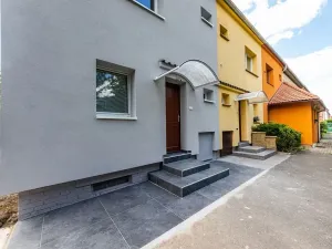 Pronájem rodinného domu, Praha - Strašnice, Úvalská, 117 m2