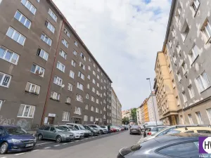 Prodej bytu 3+kk, Praha, Oblouková, 63 m2