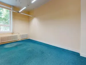Pronájem kanceláře, Hradec Králové, Akademika Bedrny, 110 m2