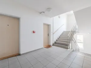 Pronájem bytu 2+kk, Praha - Hostivař, náměstí Přátelství, 55 m2
