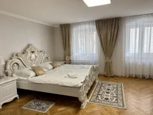 Prodej ubytování, Karlovy Vary, Zámecký vrch, 351 m2
