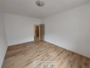 Pronájem bytu 2+kk, Krnov - Pod Cvilínem, Textilní, 42 m2