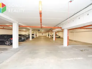 Pronájem garážového stání, Beroun, Okružní, 15 m2